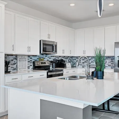 Charlotte County Condo 5897 - Resort-Style Escape